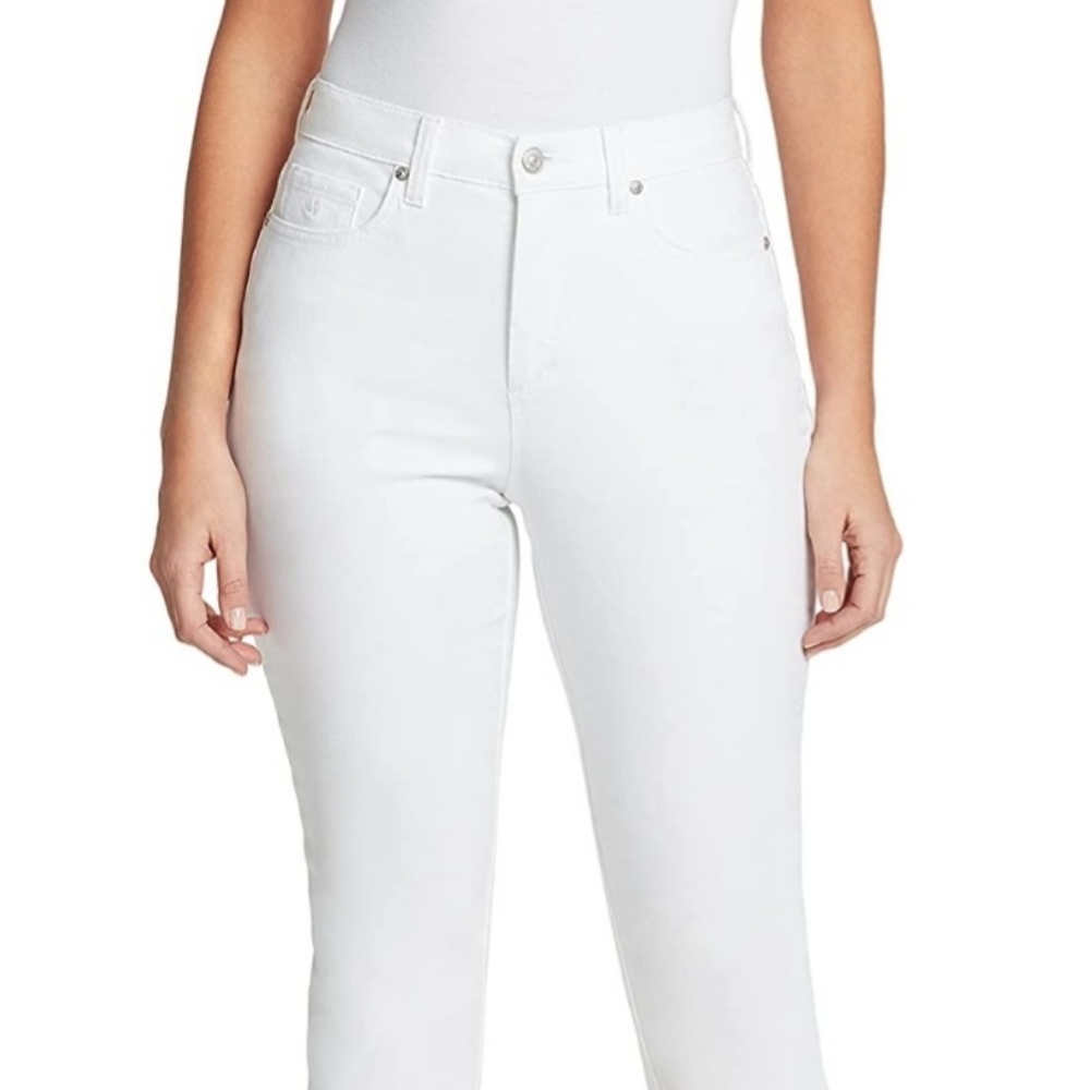 Nygard Woman capri pants